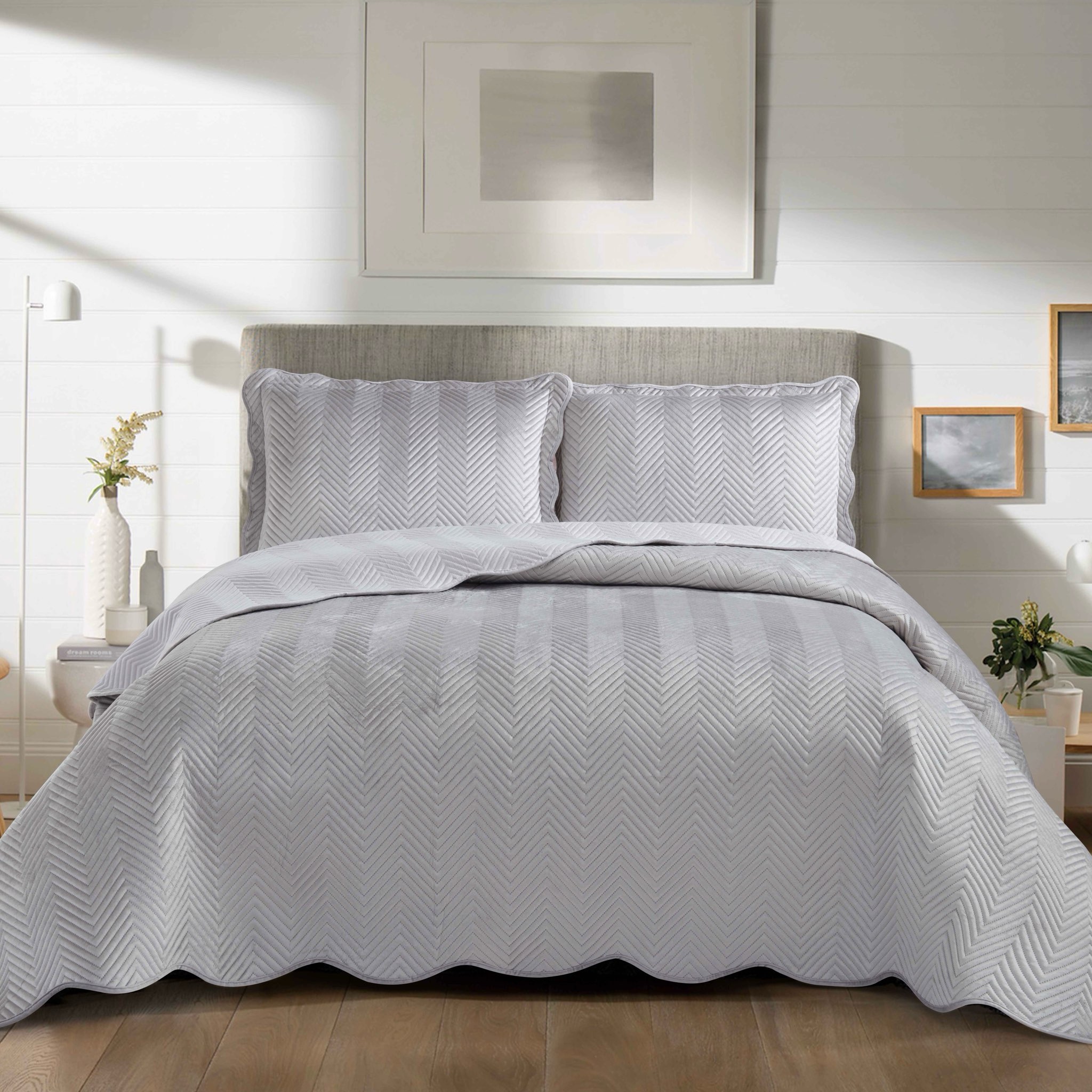 MEZNA BEDSPREAD