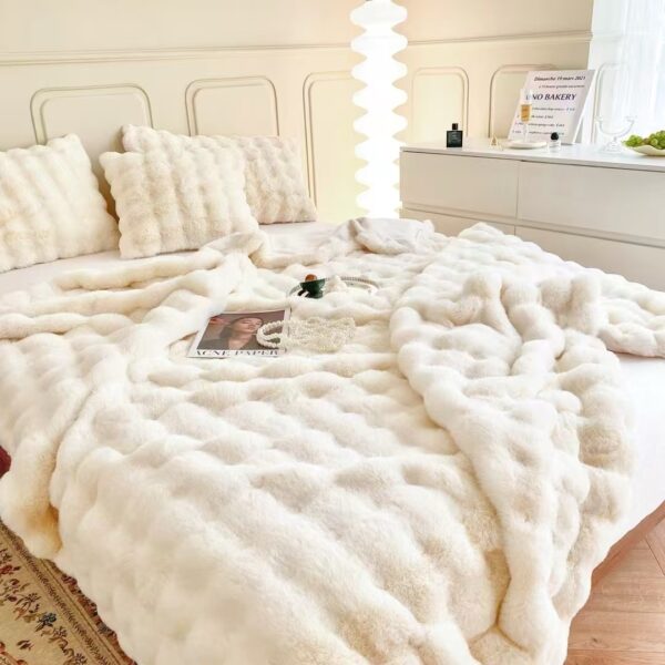 GENEVE BLANKET