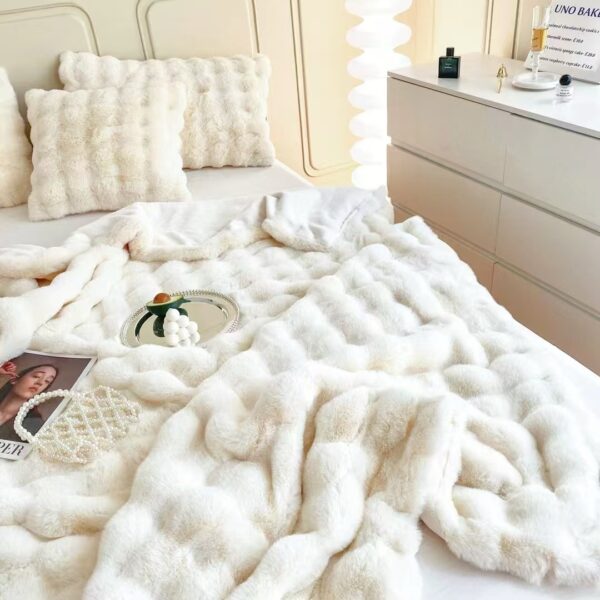 GENEVE BLANKET