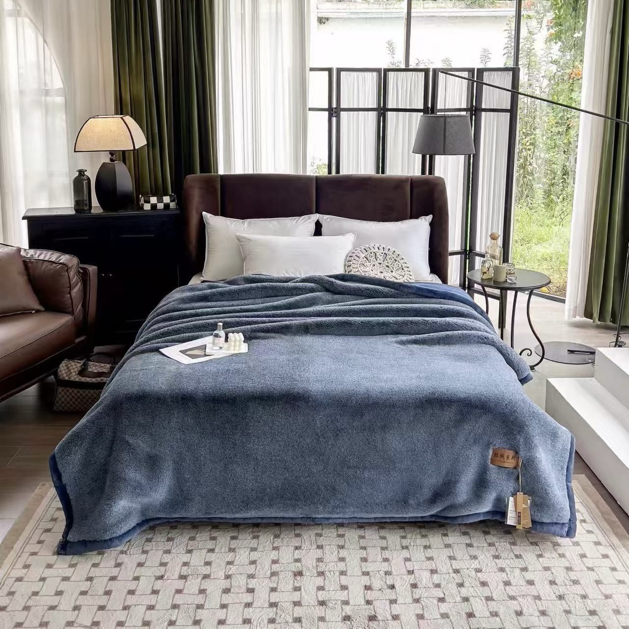 VERESSA BLANKET